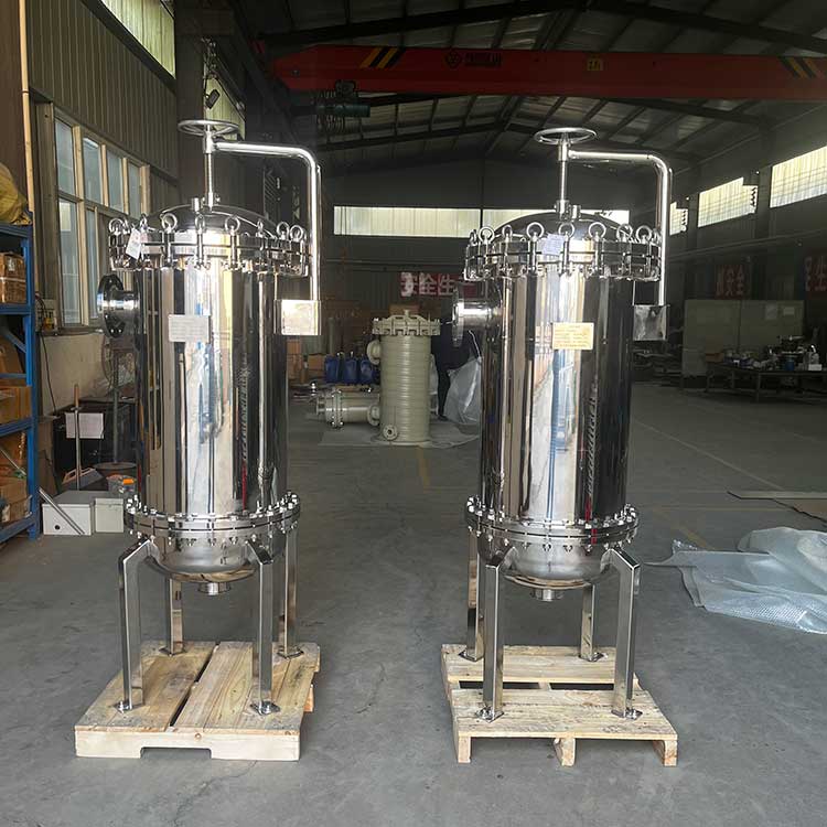 華豫供應三袋式過濾器DN100 殼體材質(zhì)316L