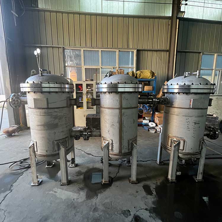 華豫供應(yīng)管道液體除雜質(zhì)用多袋式過(guò)濾器